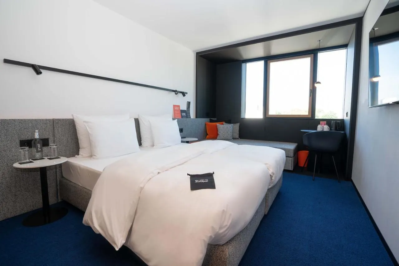 Gräfelfing Grefis Hotel 4*,  גרמניה